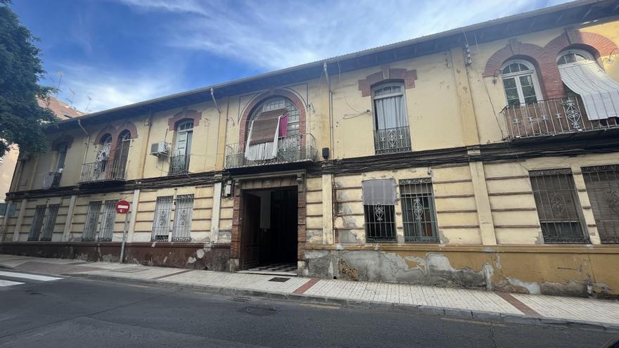 Urbanismo avanza en la expropiación de un edificio para destinarlo a alquileres para mayores