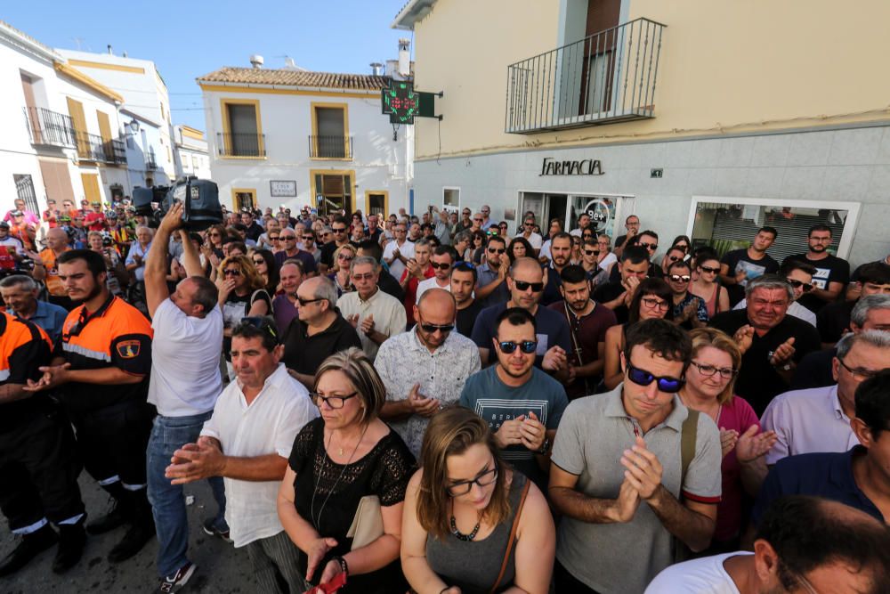 Entierro del ciclista atropellado en Oliva