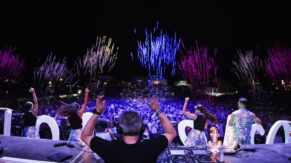 Los mejores Dj's juntos en Nochevieja.