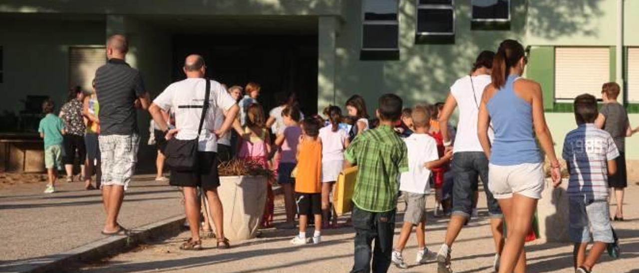 Apenas cinco alumnos aceptan la prueba diagnóstica de Educación