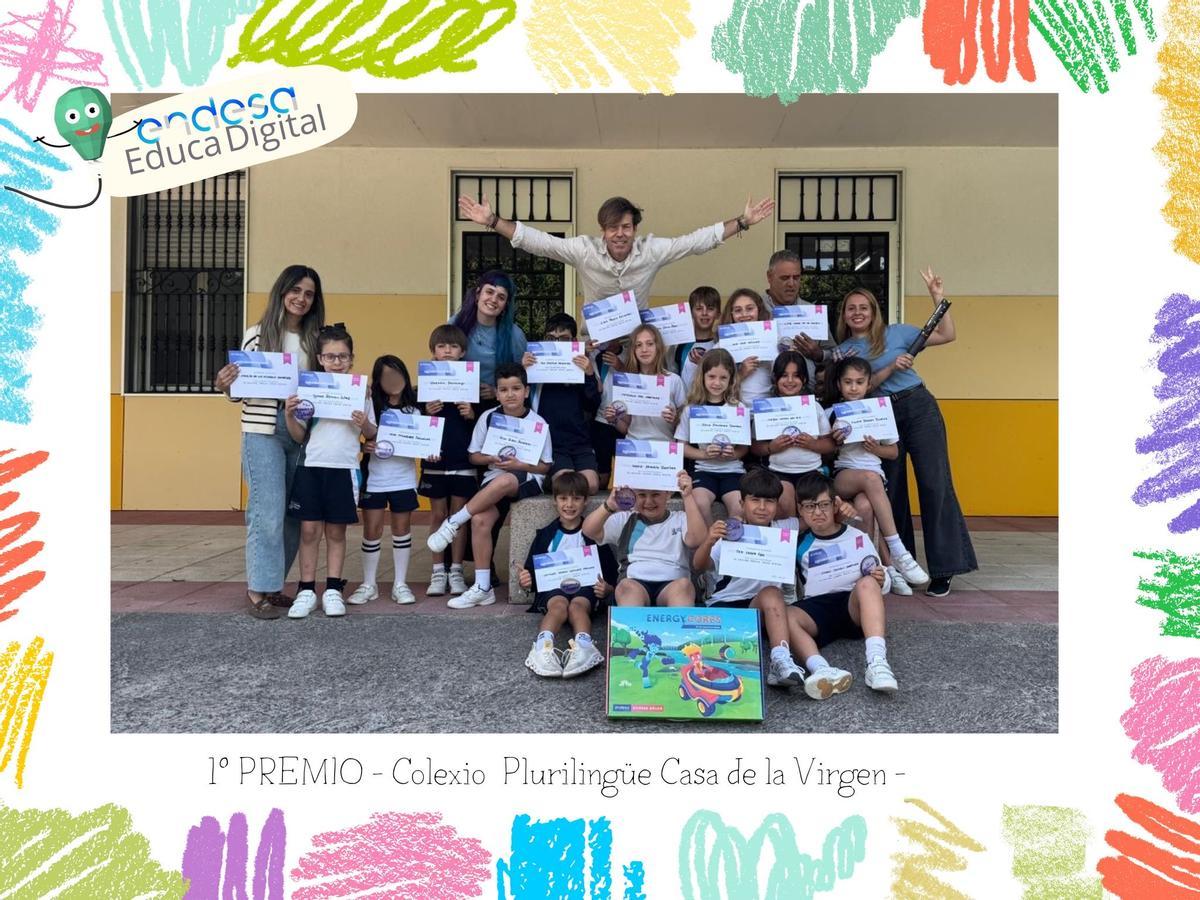Celebrando el primer premio del concurso Endesa.