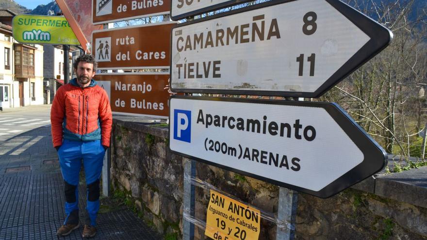 Rubén Carvajal, guía de paisaxe y paisanaxe, tien la so &quot;oficina&quot; nos Picos d&#039;Europa