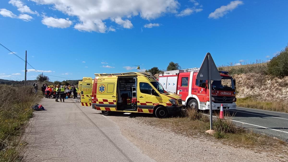 Un autobús del Imserso cae por un terraplén entre Sant Llorenç y Son Servera