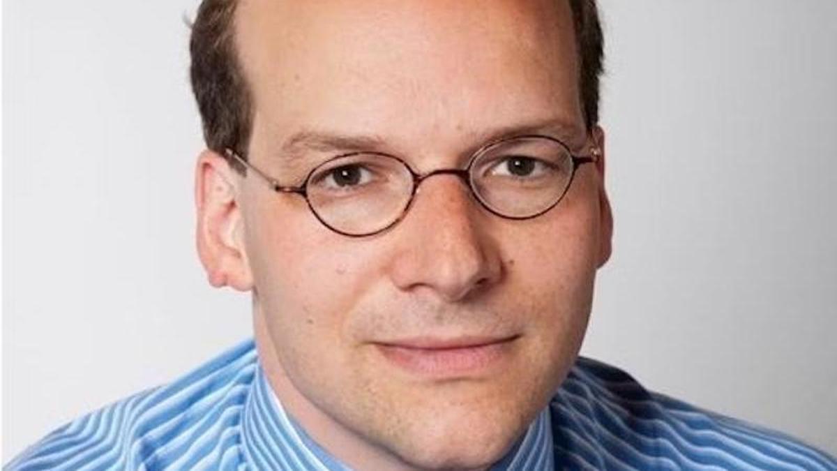 Emile Perreau-Saussine.