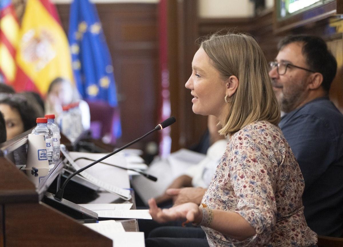 Maria Fajardo mostra la seua satisfacció per aconseguir recuperar la Unitat de Raquis a l'Hospital General.