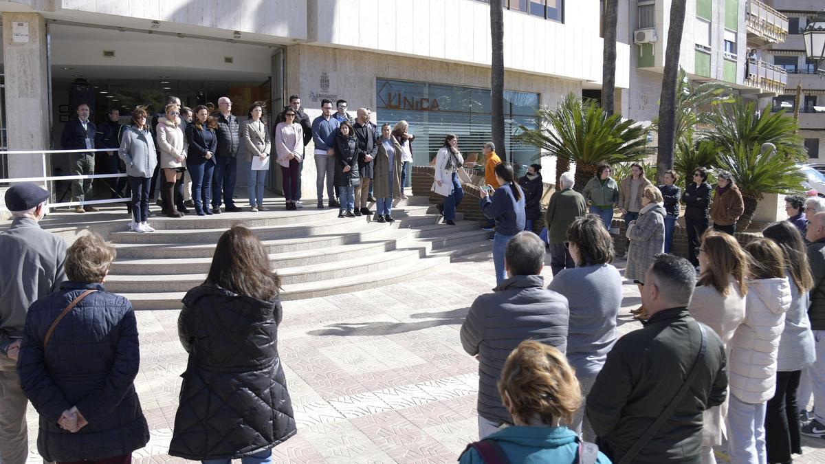 L'Horta guarda silencio por el incendio en València