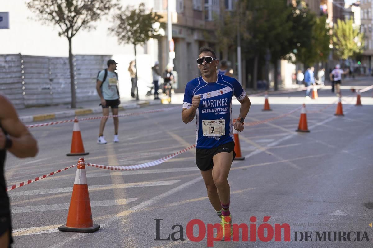 Carrera '10K Assota por ti' en Caravaca (salida y giro primera vuelta)