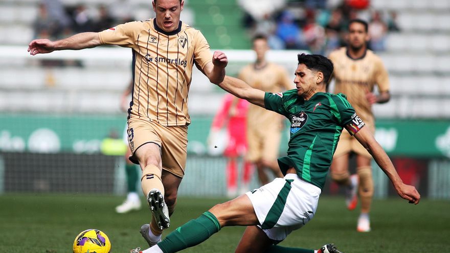 Resumen, goles y highlights del Racing de Ferrol 0-0 Eibar de la jornada 31 de LaLiga Hypermotion