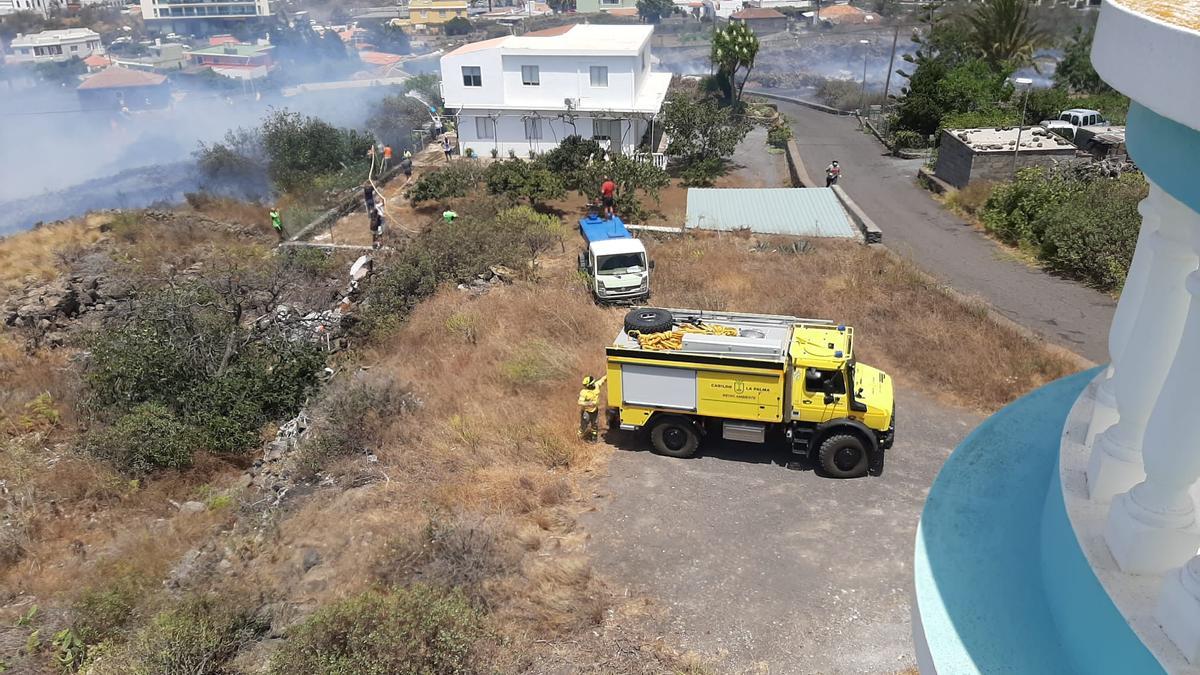 Labores de extinción del fuego en El Paso.