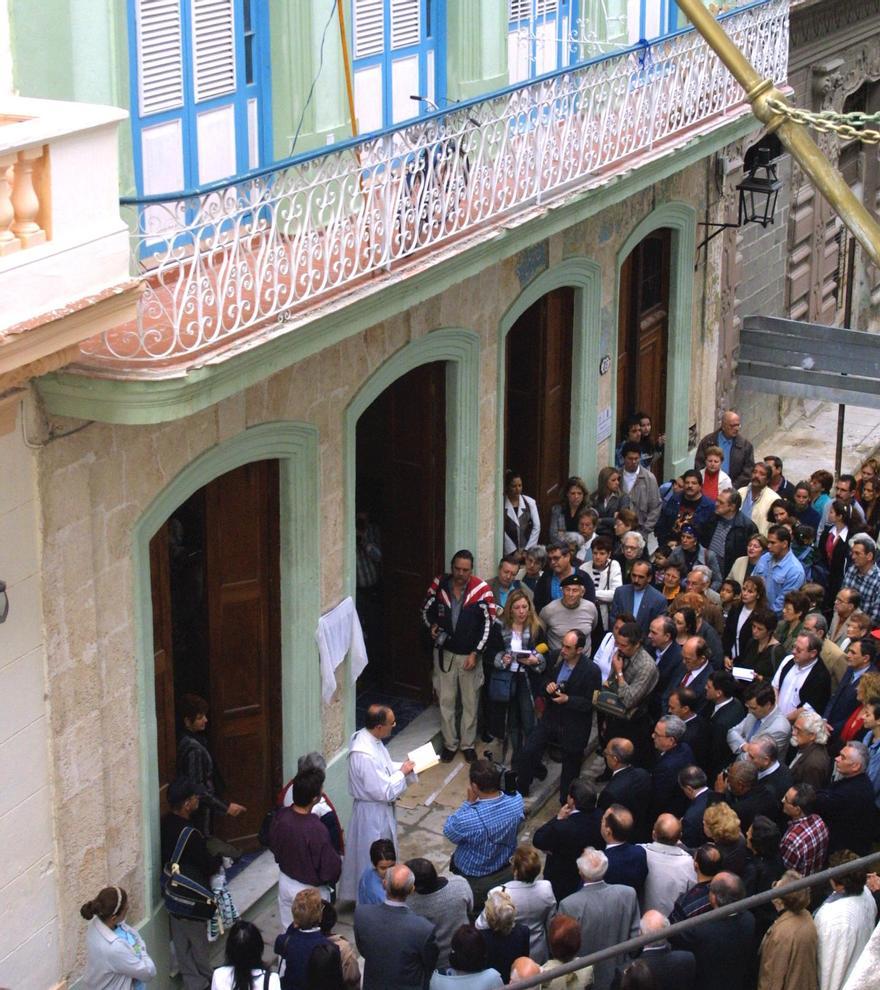 Inauguración de la Casa de Zamora en Cuba, en 2003.