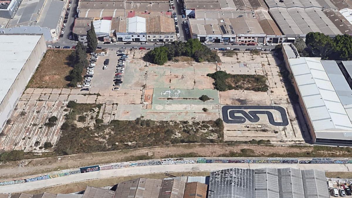 Vista aérea de la parcela en El Viso donde se ubicará el centro de datos.