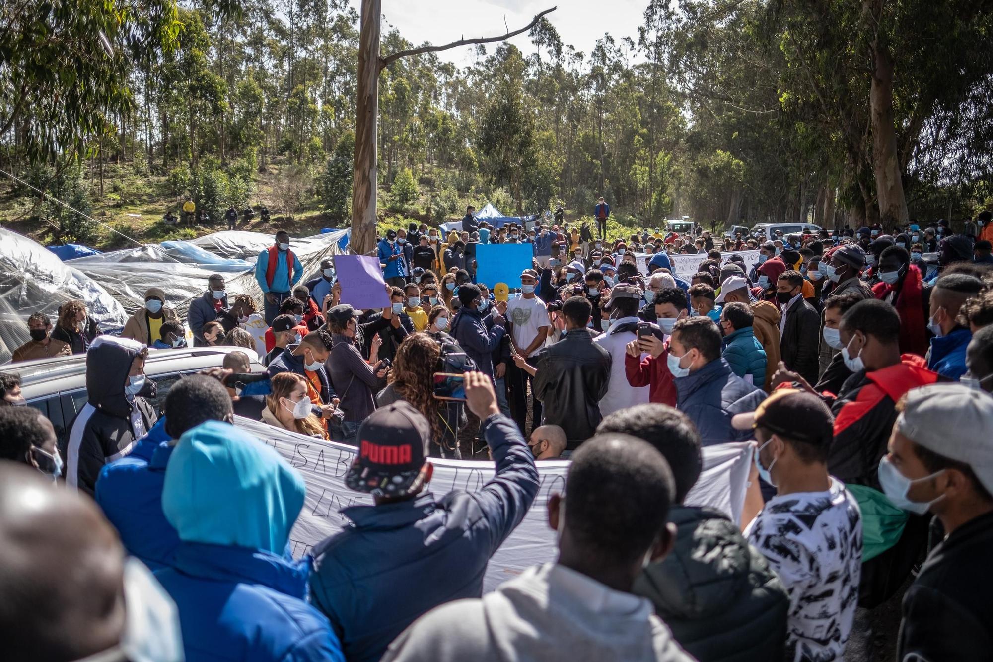 Protestas de migrantes en Las Raíces