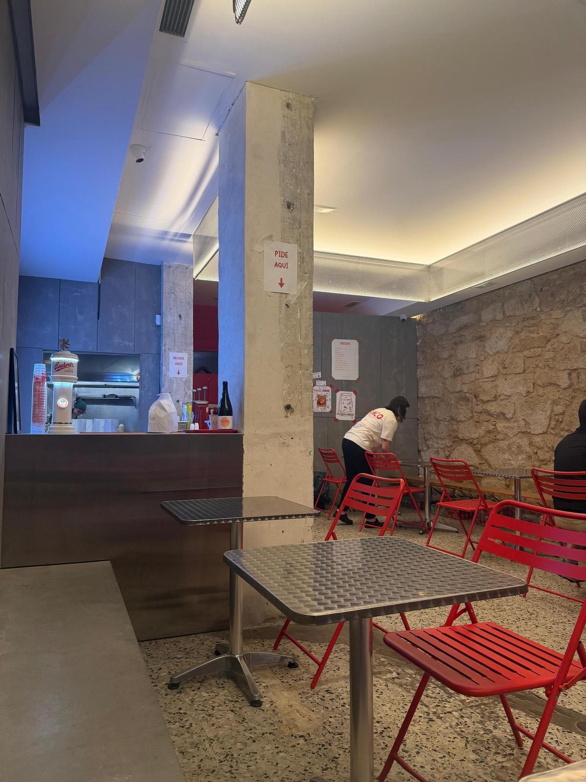 Interior del local Flaco en Santiago