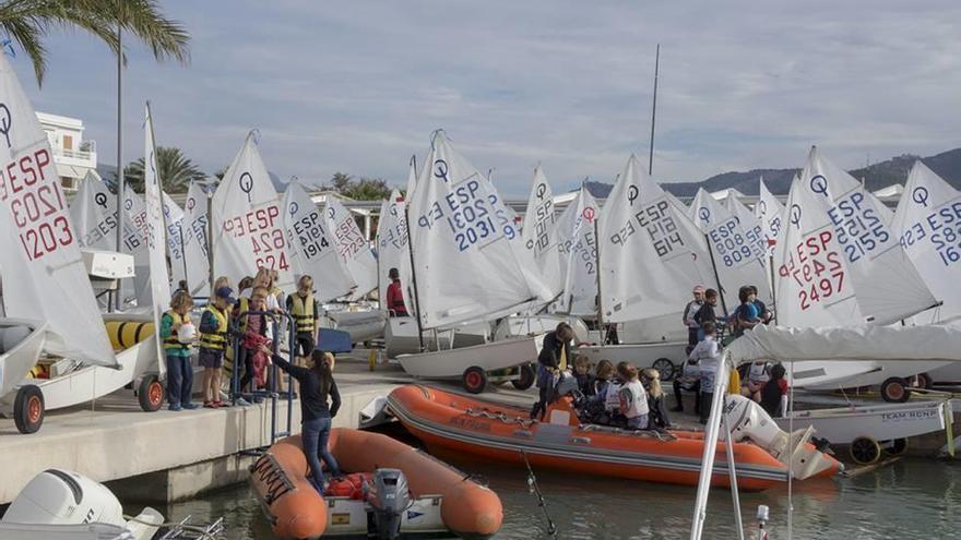 El CV Port d´Andratx organiza muchas actividades sociales y deportivas.