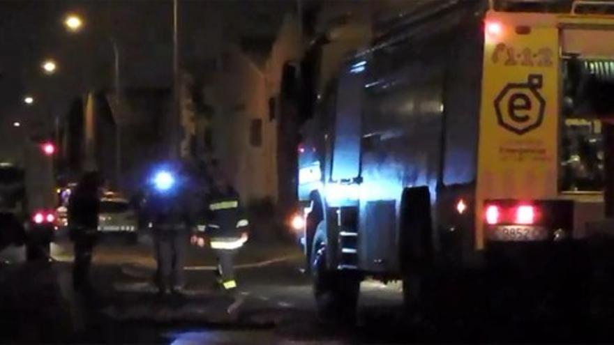 Incendio de una nave en la calle Beneficiado José Estupiñán