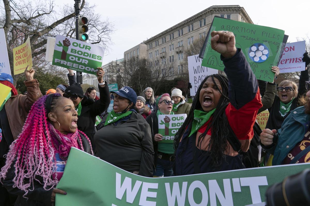 La Corte Suprema de Estados Unidos escucha argumentos sobre el fármaco abortivo mifepristona