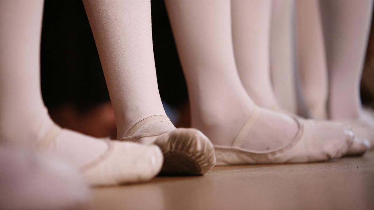 Una podóloga recomienda las mejores zapatillas "si trabajas muchas horas de pie"