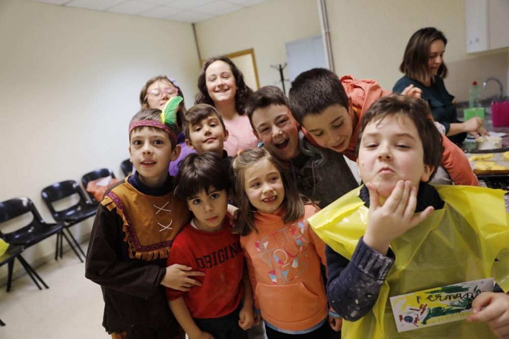 Talleres de Carnaval en centros sociales de Oviedo