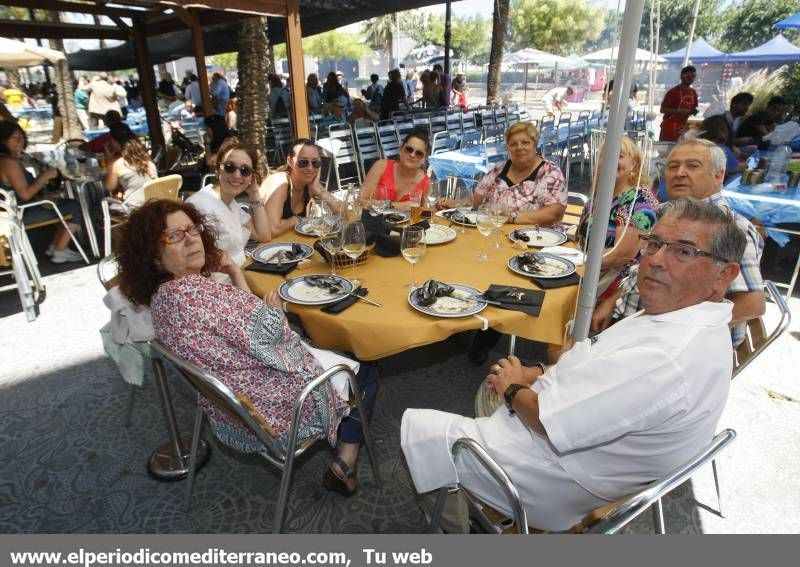 GALERÍA DE FOTOS - Día de las paellas en El Grao