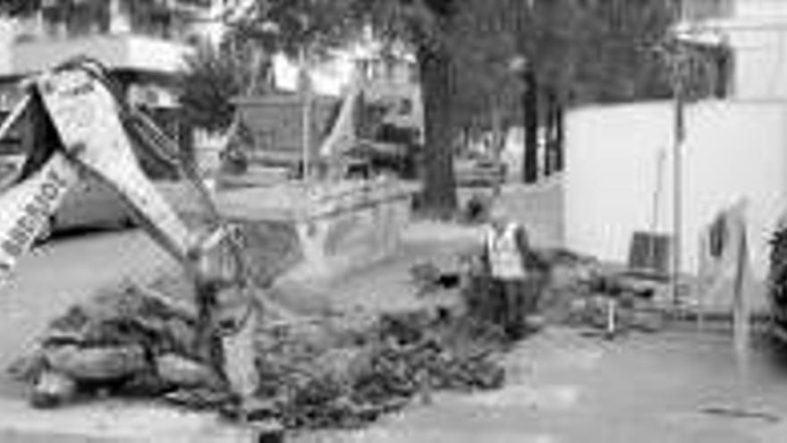 Corte de agua en varias calles de Santa Marina