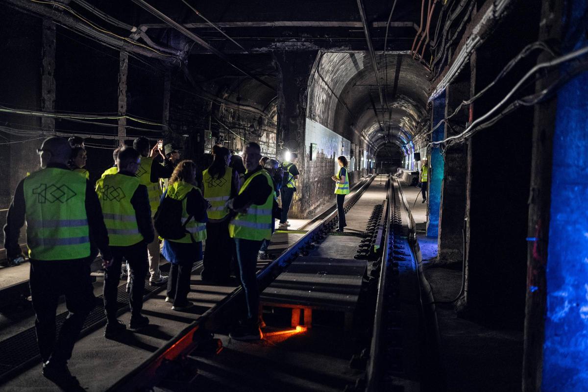 Visita a la estación de metro fantasma de Correos