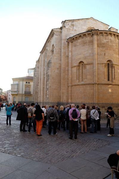 Turistas en Zamora antes de Los Santos