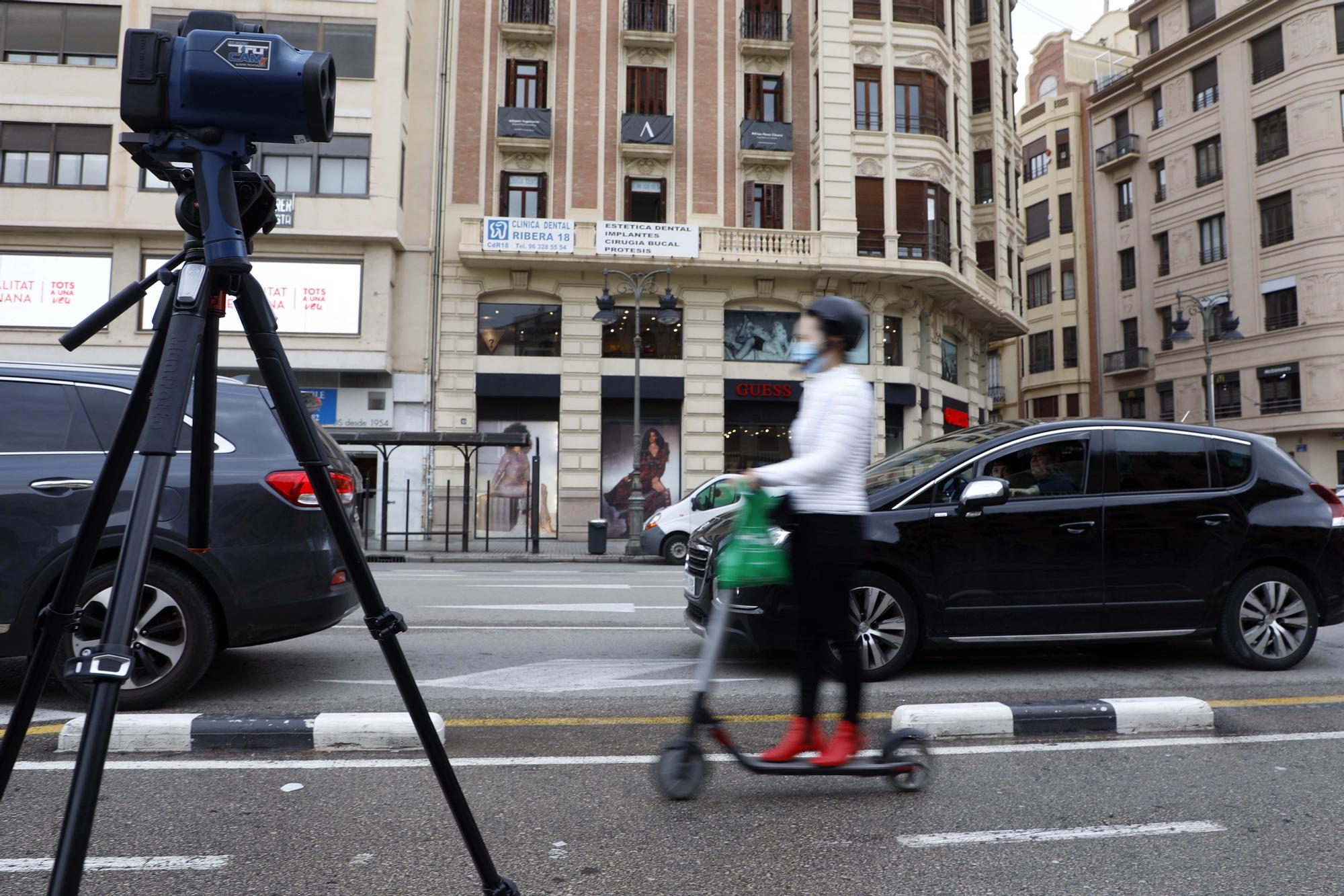 Así son los radares para frenar los patinetes en València