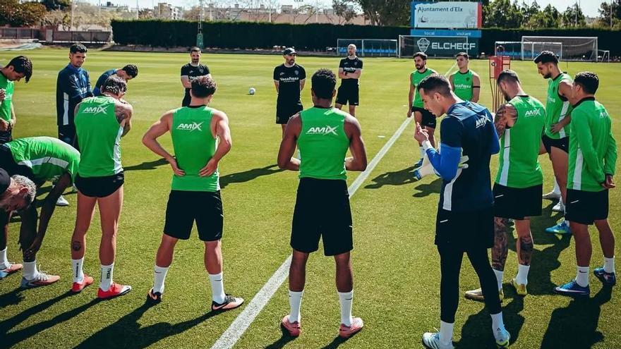 L’Elx cita els seus futbolistes el 29 de juny per a iniciar 