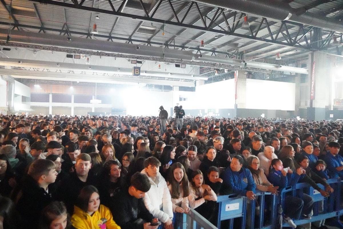 El público durante el certamen de percusión.
