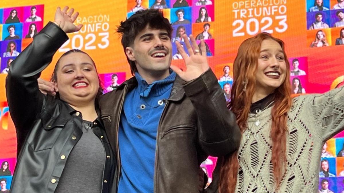 Bea, Martin y Ruslana en la Plaza Ventas de Madrid, durante la firma de discos de OT 2023.
