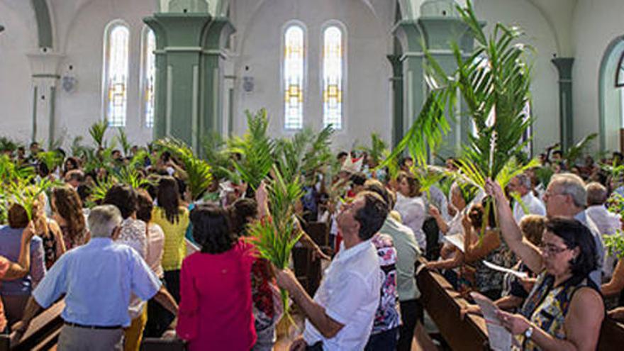 Imagen de una misa por el Domingo de Ramos.