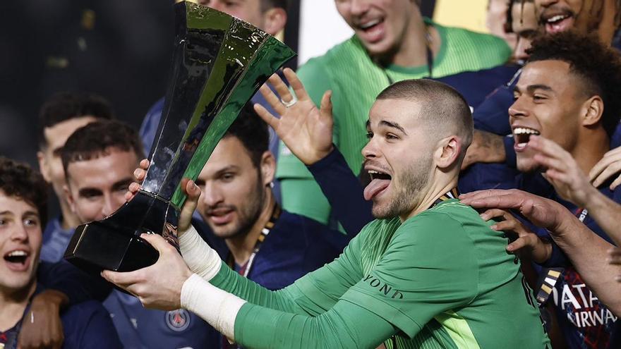 Lucas Chevalier fue el héroe en la final de la Supercopa de Francia