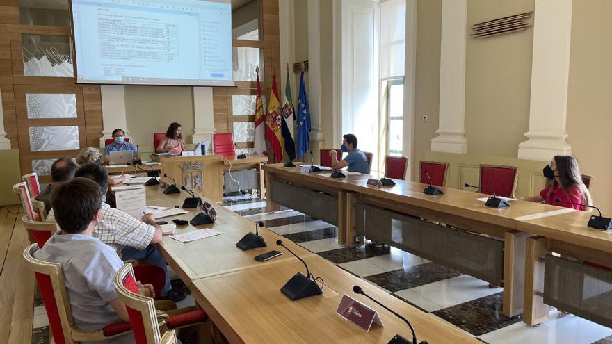 Adjudicada la recogida de la basura puerta a puerta en el casco histórico cacereño