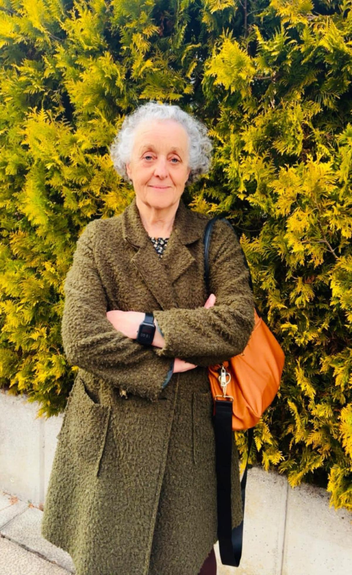 Laude González.