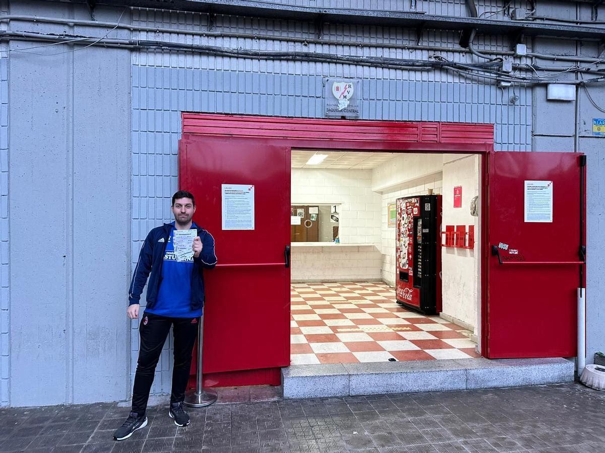 EN IMÁGENES: Así está el estadio del Rayo Vallecano tras la anulación del partido del Real Oviedo