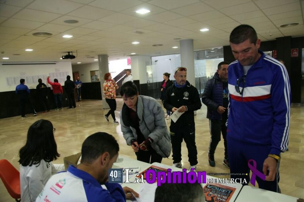 Recogida de dorsales, ambiente y salida de la XXXI Media Maratón Ciudad de Lorca