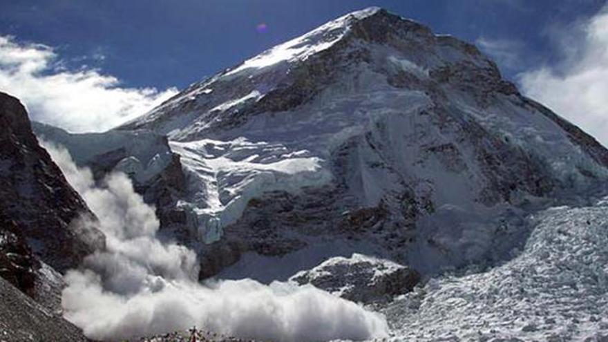 Al menos cuatro montañeros asturianos en la zona del terremoto del Nepal