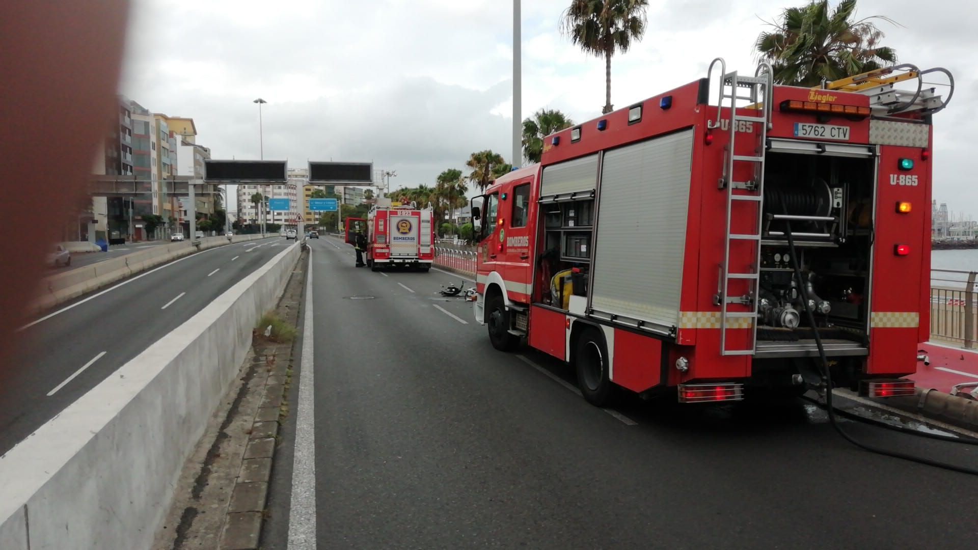 Se estrella en el carril bici de Alcaravaneras