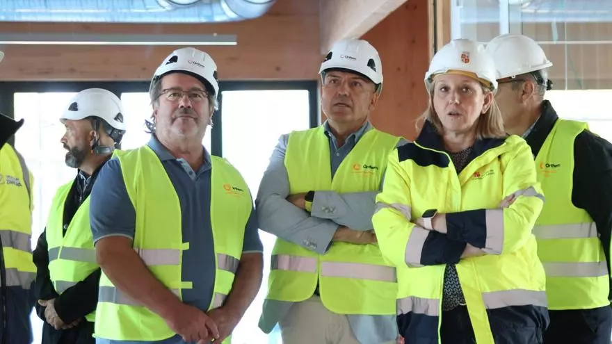 Isabel Blanco, vicepresidenta de la Junta de Castilla y León, visita las obras del Centro Cívico de Zamora junto a representantes de las principales administraciones de la ciudad