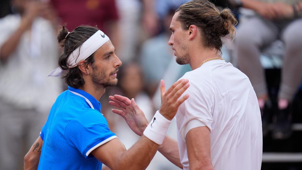 Lorenzo Musetti y Alexander Zverev