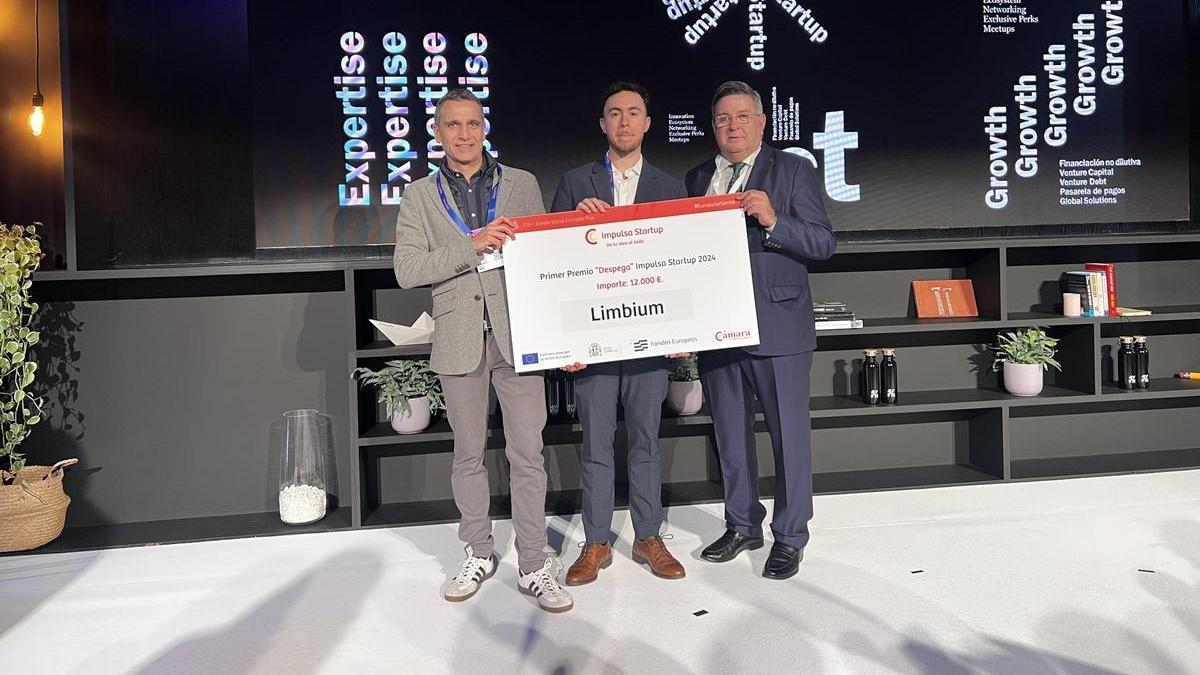 La Cámara de Comercio de Murcia busca el mejor proyecto de emprendimiento que suceda a Limbium, ganador de la anterior edición.