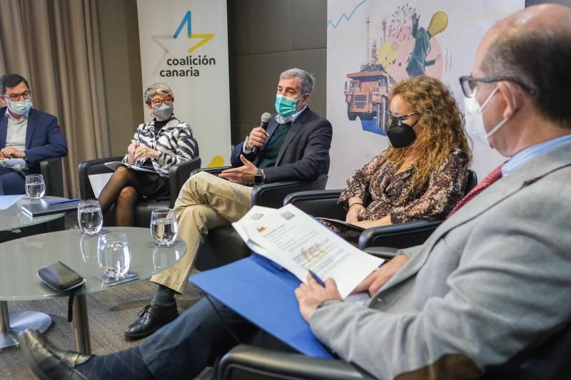 CC celebra un foro con empresarios