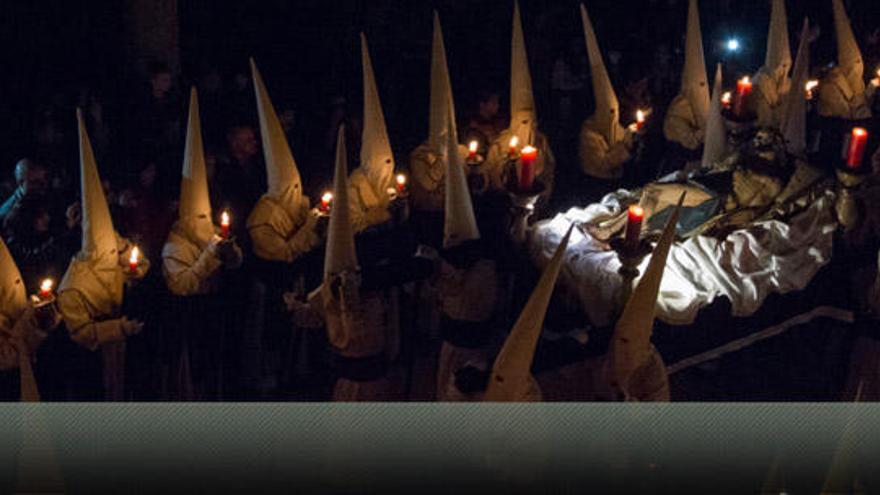 La procesión de Jesús Yacente, en directo