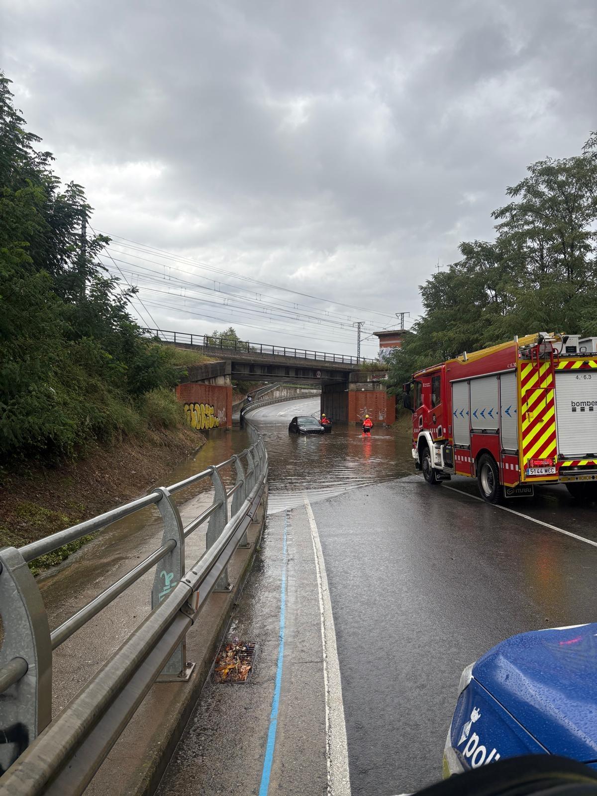 Pas inundat a Riells i Viabrea, en una imatge d'arxiu