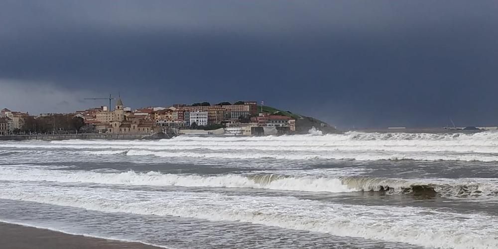 Las imágenes del temporal en Asturias