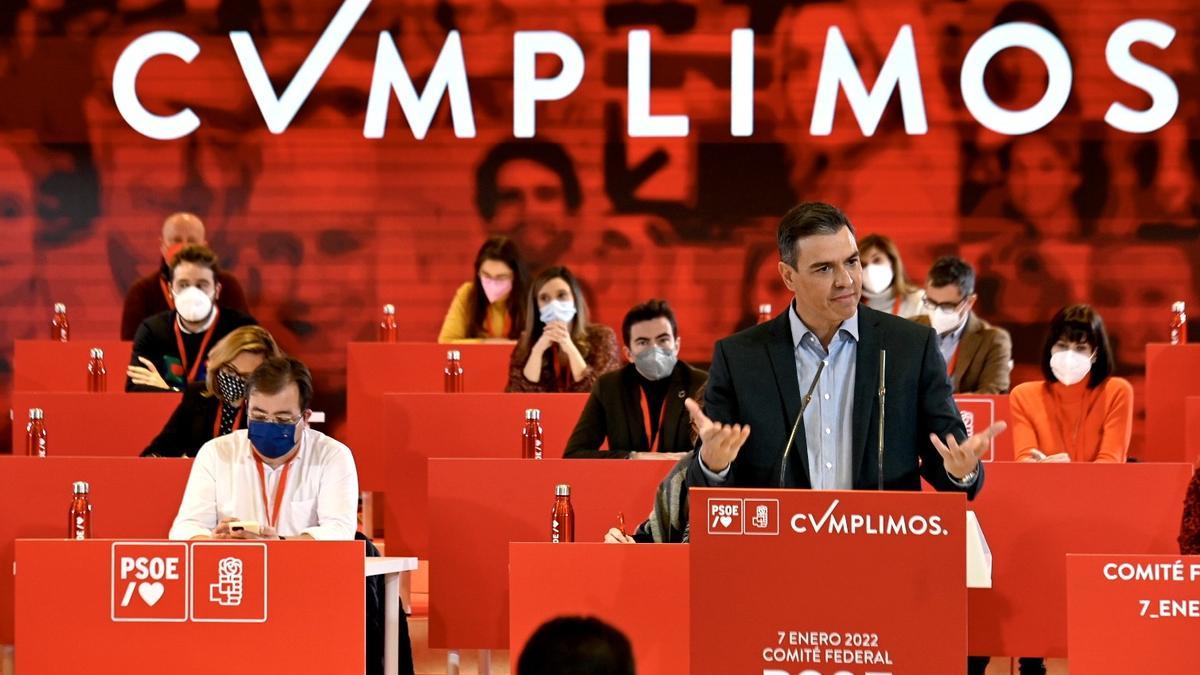 El secretario general del PSOE y presidente del Gobierno, Pedro Sánchez, durante su intervención ante el último comité federal del PSOE, el pasado 7 de enero de 2022, cuando se cumplían dos años de legislatura, en un hotel de Madrid.