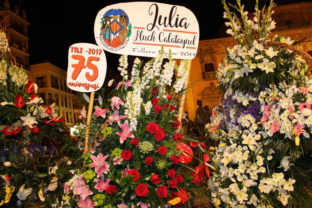 Así son las canastillas y el manto de la Ofrenda