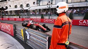 Lewis Hamilton ha liderado la jornada del viernes en Mónaco con Ferrari.