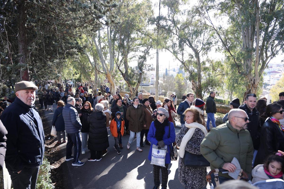 Fotogalería | La romería de los Santos Mártires llena de tradición y ambiente festivo el Paseo Alto de Cáceres