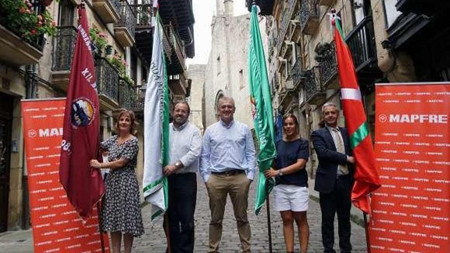 El acto de presentación de la XXXI Bandera de Hondarribia-Gran Premio Mapfre. // Eusko Label Liga